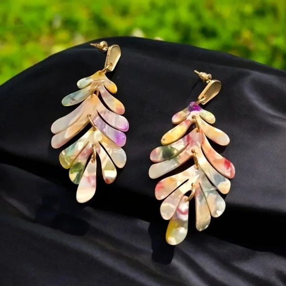 2 LEFT! Gold Plated Marbled Acrylic Dangle Earrings - Picture 1 of 3
